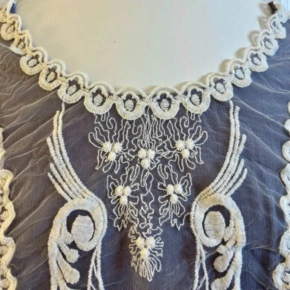 Umgee Tunic Top Blouse Lavender Purple White Embroidery bohemian boho Med. Large - Picture 6 of 9